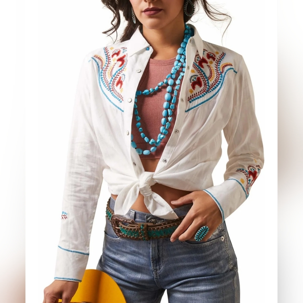 NWOT ARIAT White Button-Down Shirt with Red and Blue Embroidery
